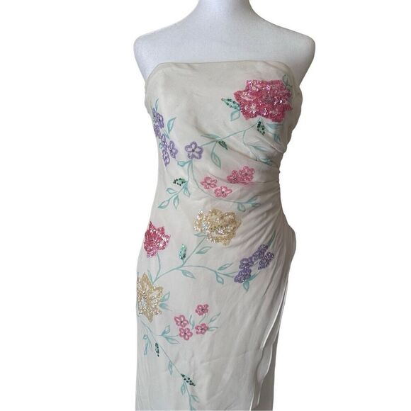 Sold - Picture 2 of 3